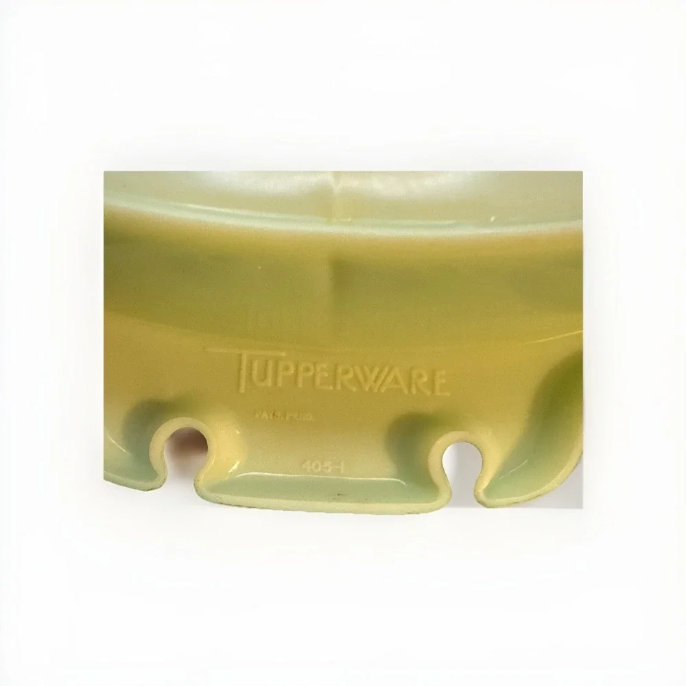Vintage (1954) 405-1 Divided‎ Veggie/Fruit Tray w/ Lid 13 inch Millionaire Lime